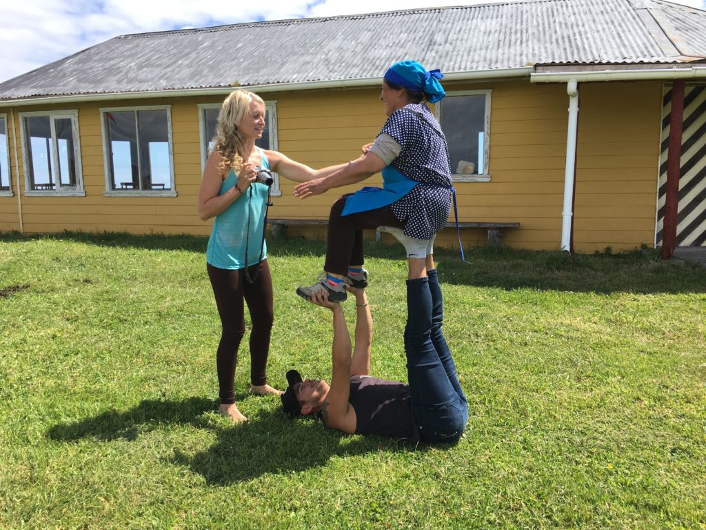 Ancud - Akro-Yoga